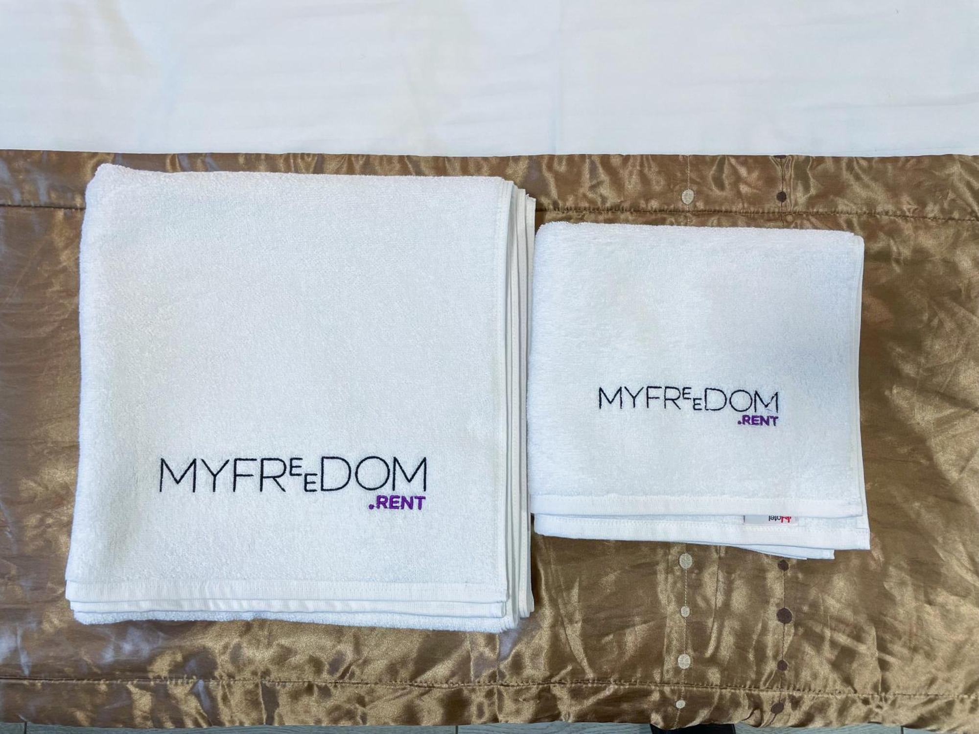 Myfreedom Apartments: Metro Klovska, Near Military Hospital Kyiv Exterior photo